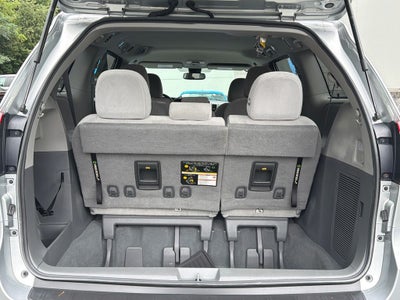 2020 Toyota Sienna LE 8 Passenger