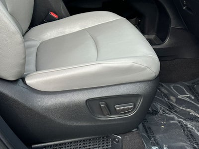 2025 Toyota Sienna XLE 8 Passenger