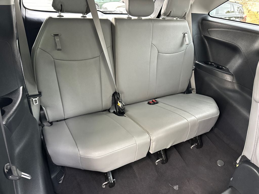2025 Toyota Sienna XLE 8 Passenger