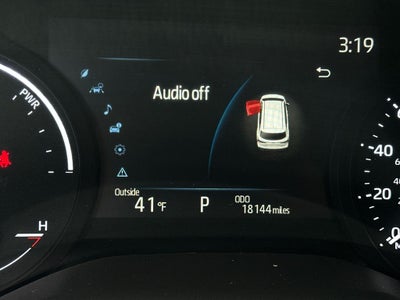 2025 Toyota Sienna XLE 8 Passenger