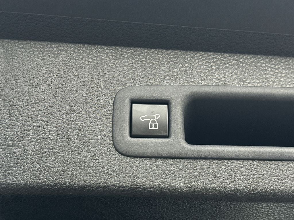 2025 Toyota Sienna XLE 8 Passenger