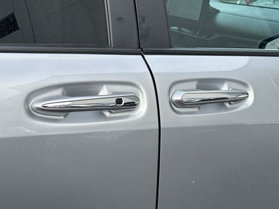 2025 Toyota Sienna XLE 8 Passenger