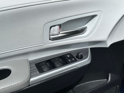 2025 Toyota Sienna XLE 8 Passenger