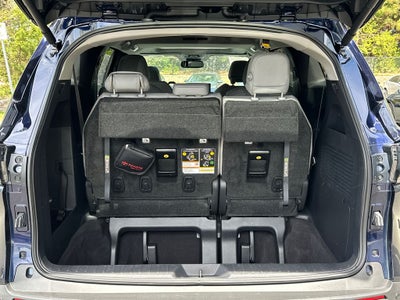 2025 Toyota Sienna XLE 8 Passenger