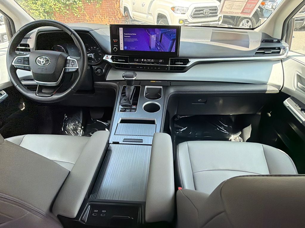 2025 Toyota Sienna XLE 7 Passenger