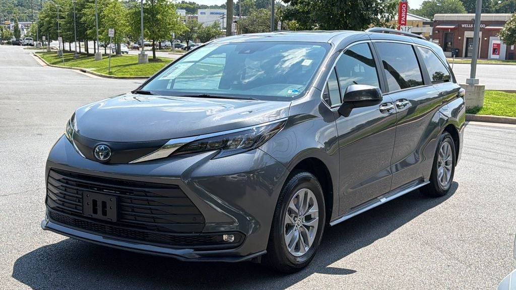 2025 Toyota Sienna XLE 7 Passenger