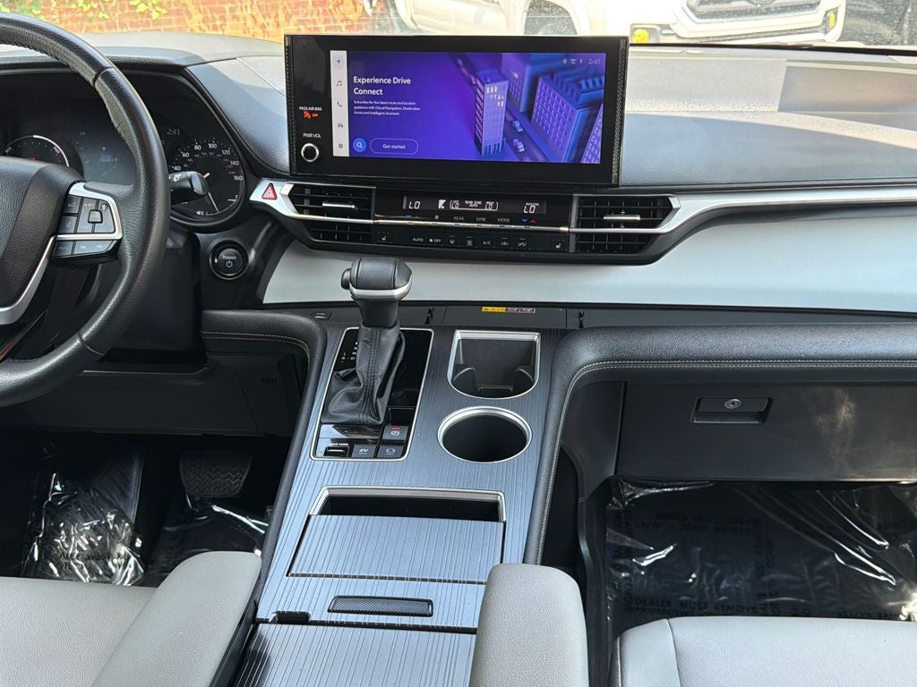 2025 Toyota Sienna XLE 7 Passenger