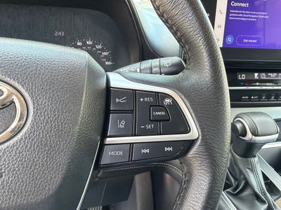 2025 Toyota Sienna XLE 7 Passenger