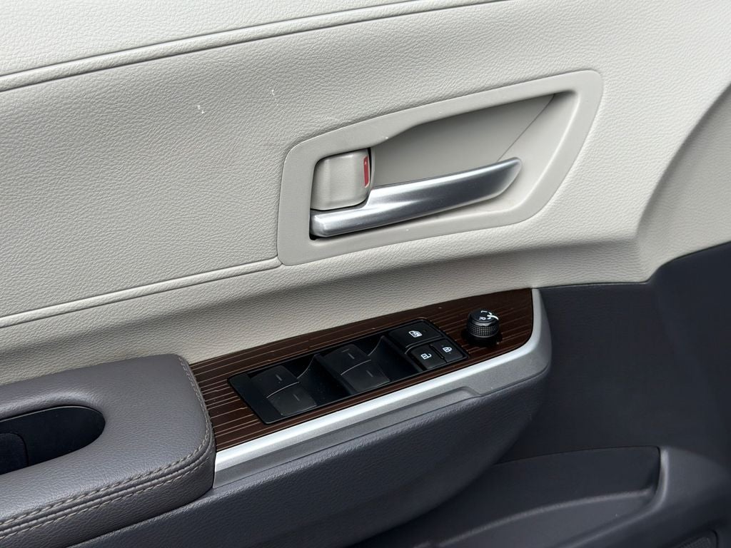 2023 Toyota Sienna XLE 7 Passenger