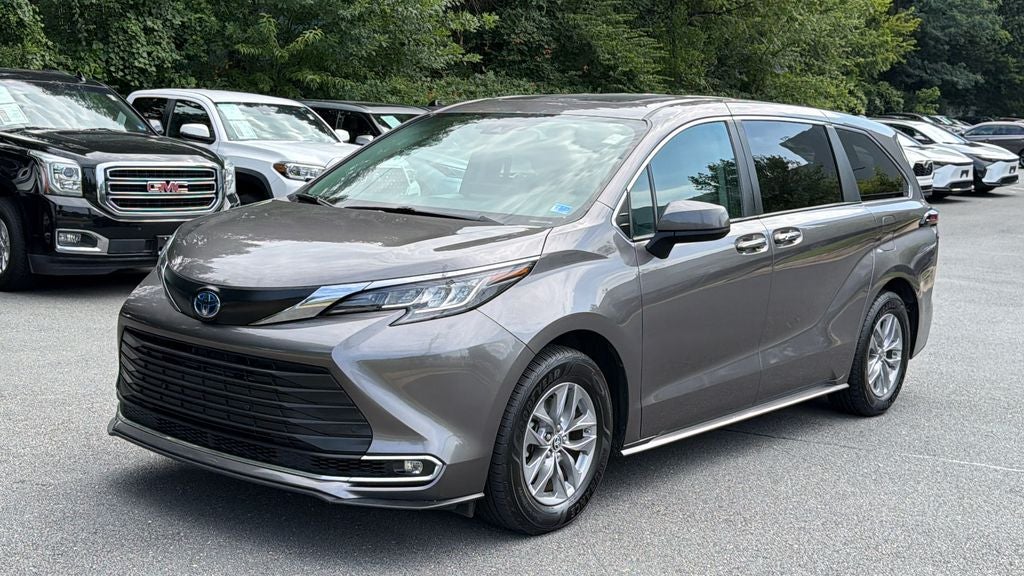 2023 Toyota Sienna XLE 7 Passenger