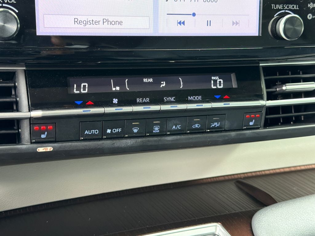 2023 Toyota Sienna XLE 7 Passenger
