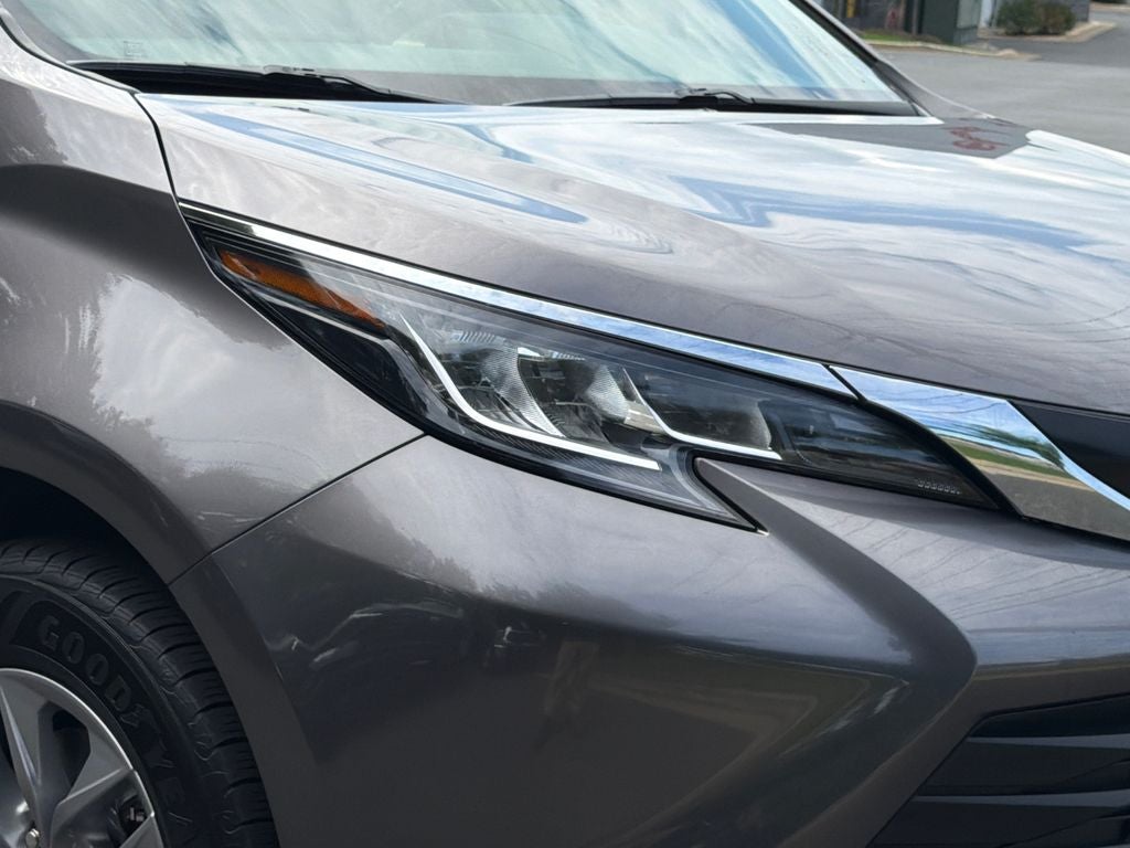 2023 Toyota Sienna XLE 7 Passenger
