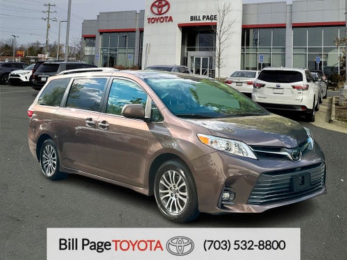 2018 Toyota Sienna XLE Premium 8 Passenger