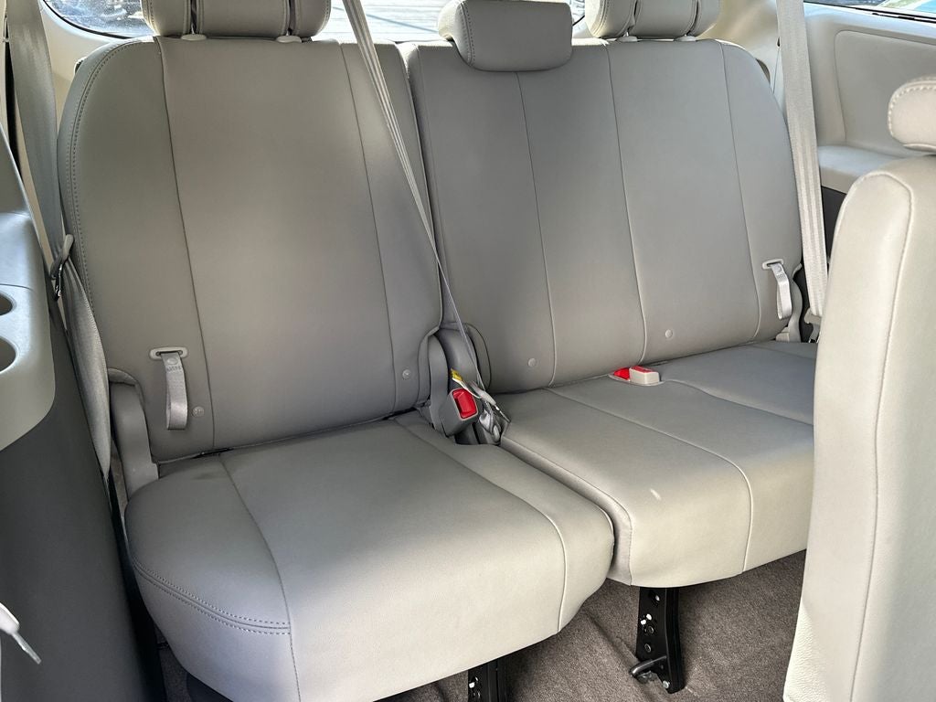 2018 Toyota Sienna XLE Premium 8 Passenger
