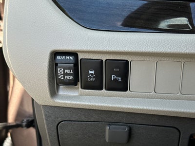 2018 Toyota Sienna XLE Premium 8 Passenger