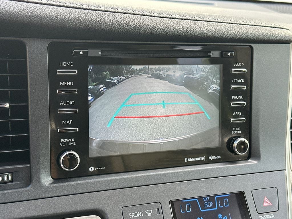 2018 Toyota Sienna XLE Premium 8 Passenger