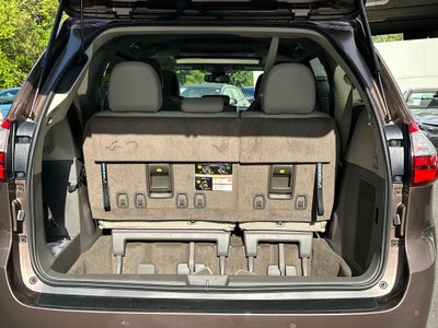 2018 Toyota Sienna XLE Premium 8 Passenger