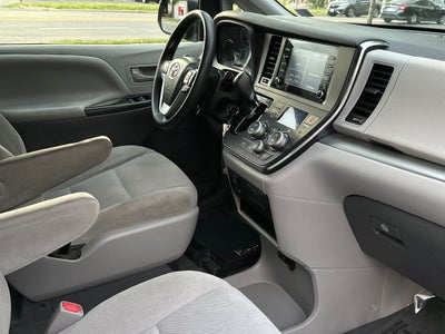 2019 Toyota Sienna L 7 Passenger