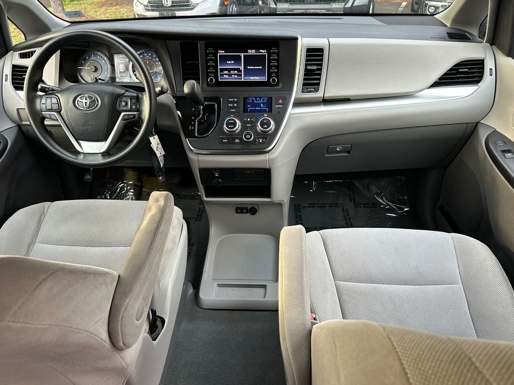 2019 Toyota Sienna L 7 Passenger