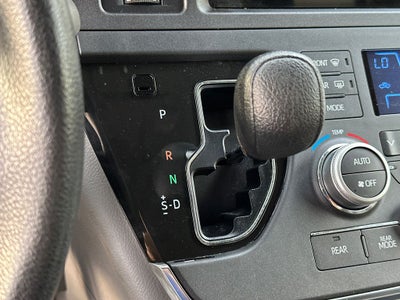 2019 Toyota Sienna L 7 Passenger