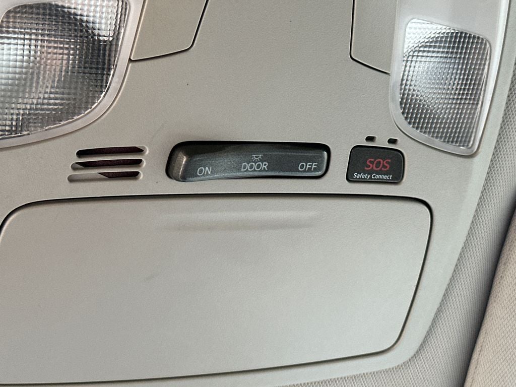 2019 Toyota Sienna L 7 Passenger