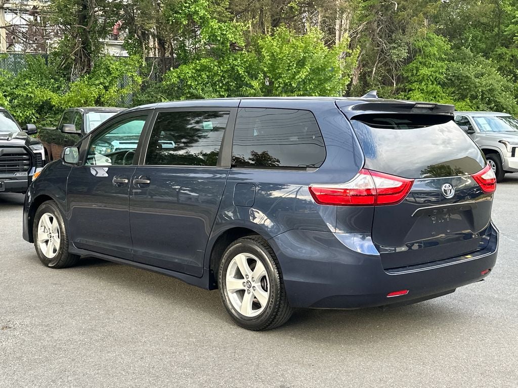 2019 Toyota Sienna L 7 Passenger