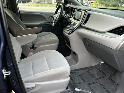 2019 Toyota Sienna L 7 Passenger