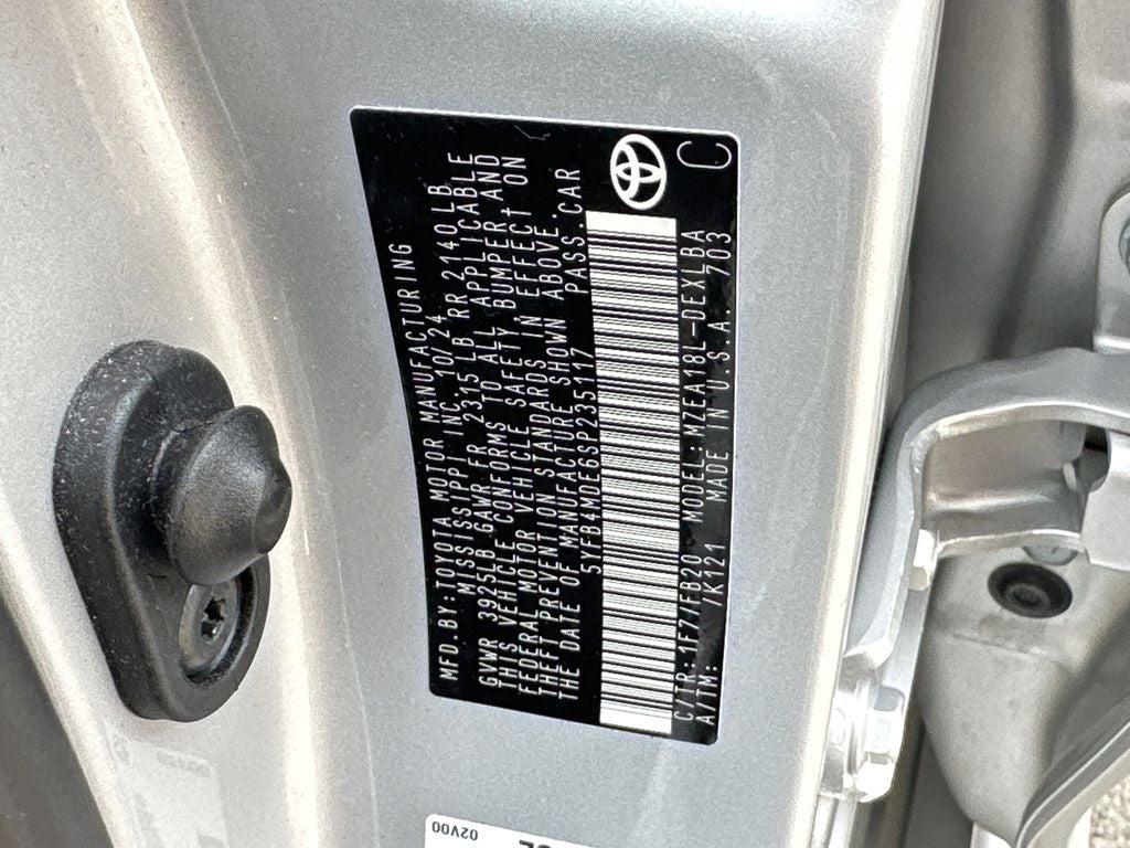 2025 Toyota Corolla LE