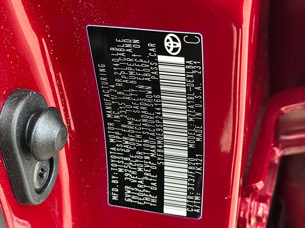 2025 Toyota Corolla LE