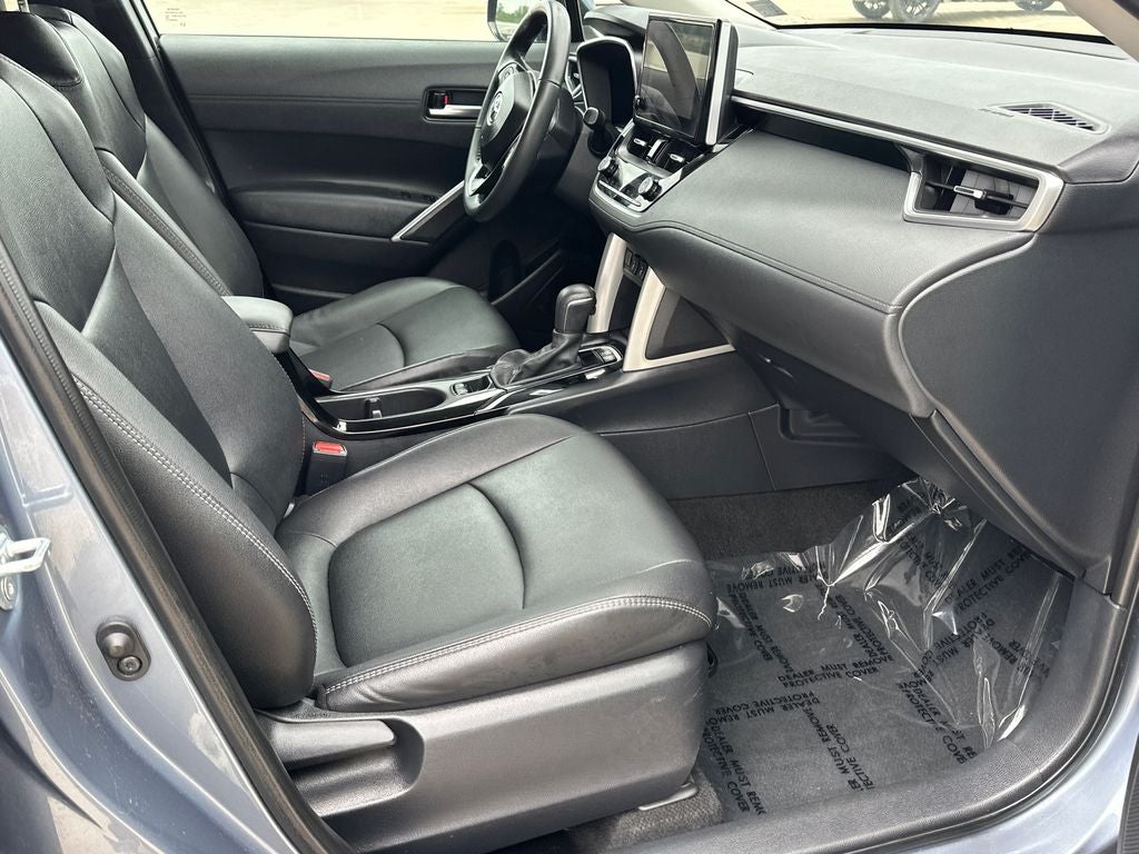 2024 Toyota Corolla Cross XLE