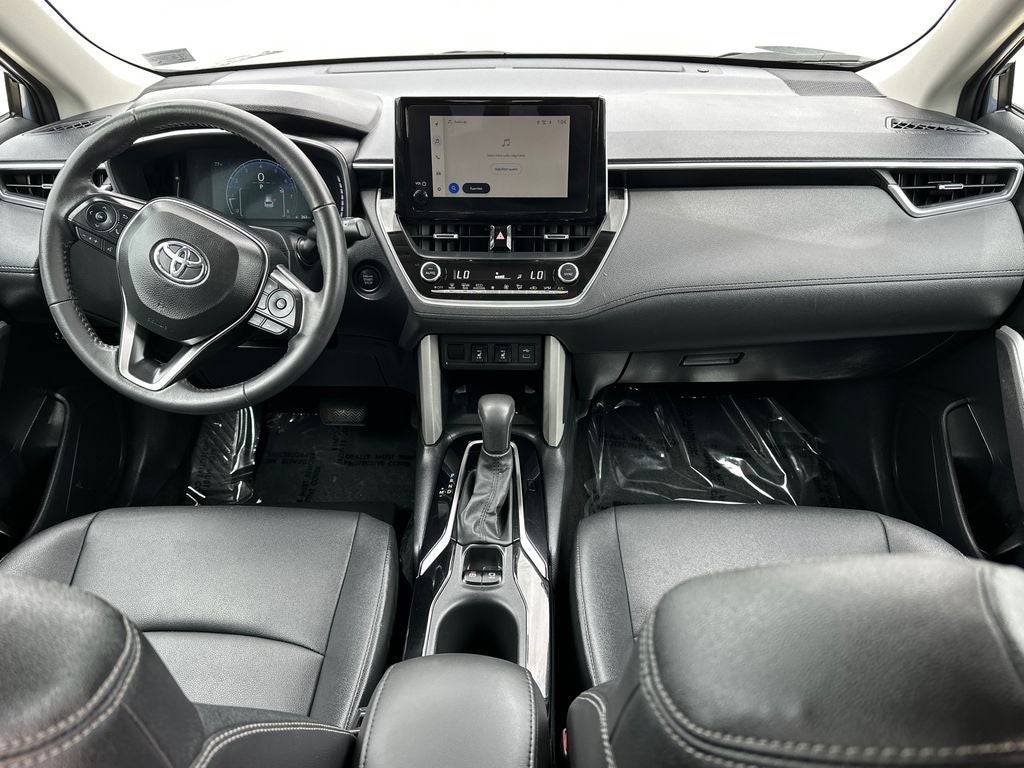2024 Toyota Corolla Cross XLE