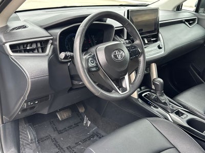 2024 Toyota Corolla Cross XLE