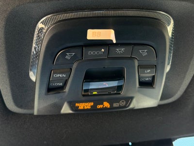 2024 Toyota Corolla Cross Hybrid SE