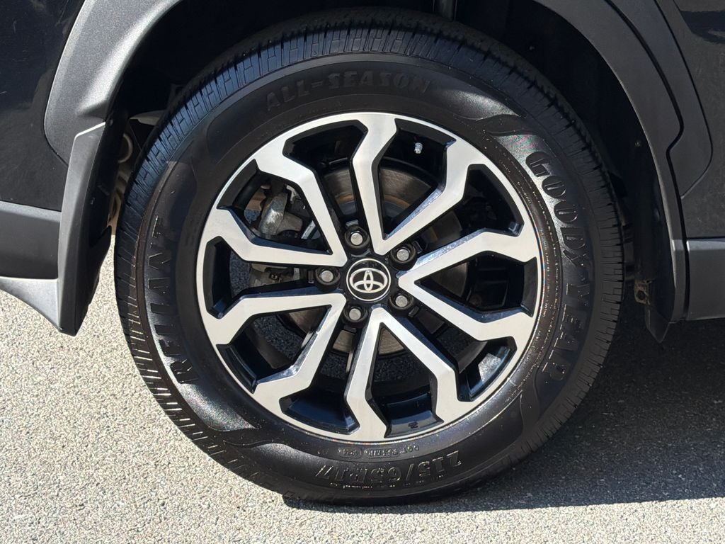 2024 Toyota Corolla Cross Hybrid SE