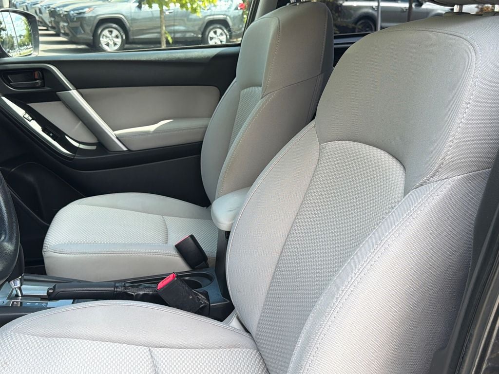 2014 Subaru Forester 2.5i