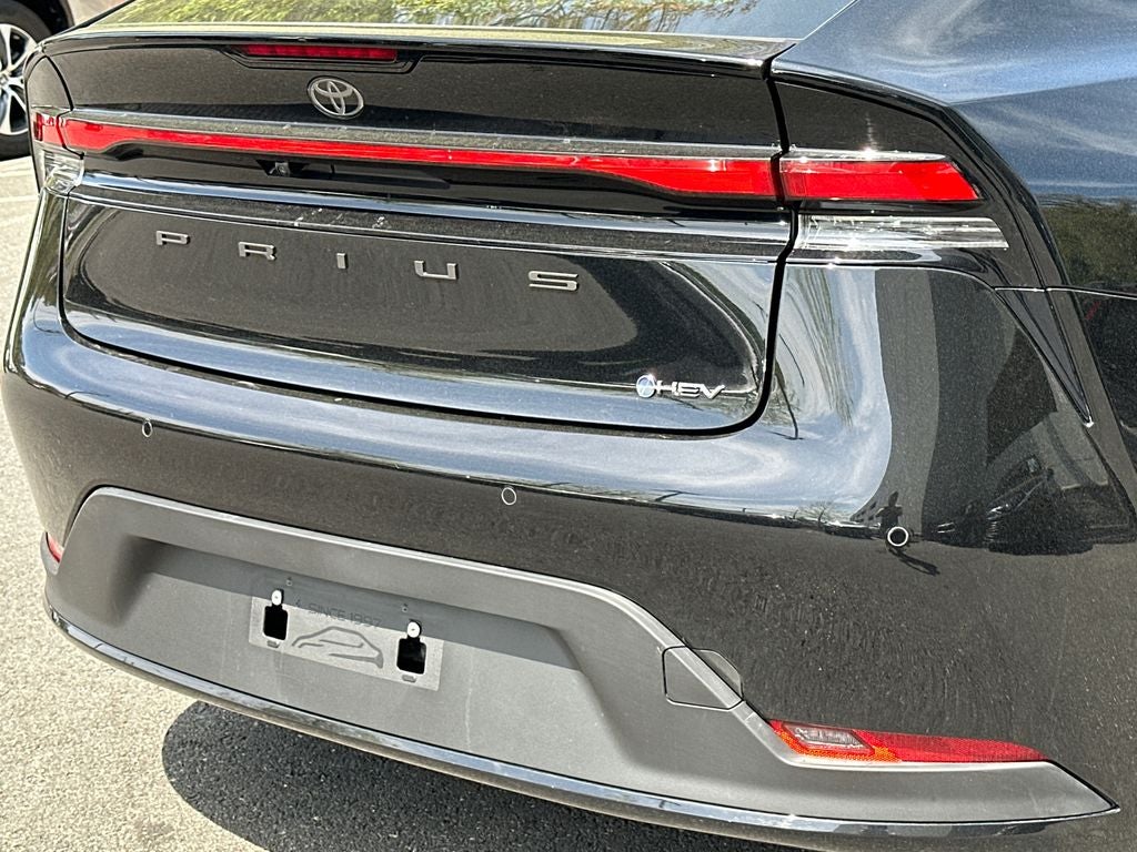 2025 Toyota Prius LE