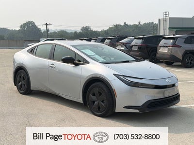 2025 Toyota Prius LE
