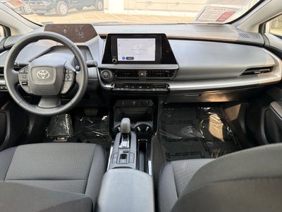 2025 Toyota Prius LE
