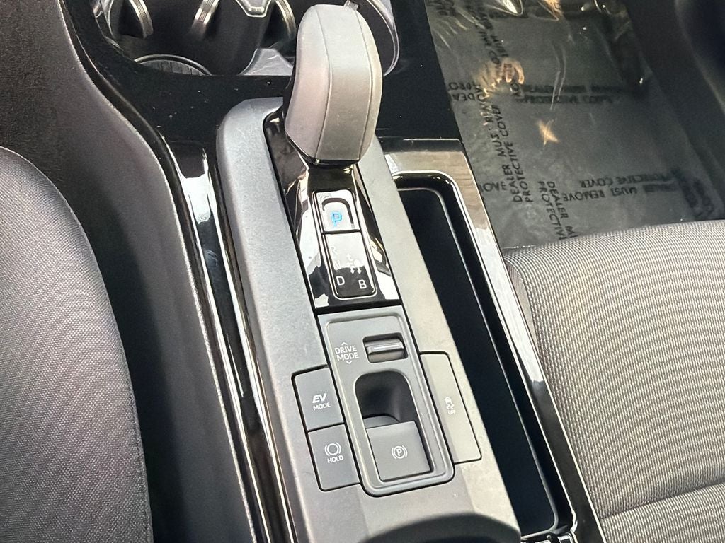 2025 Toyota Prius LE