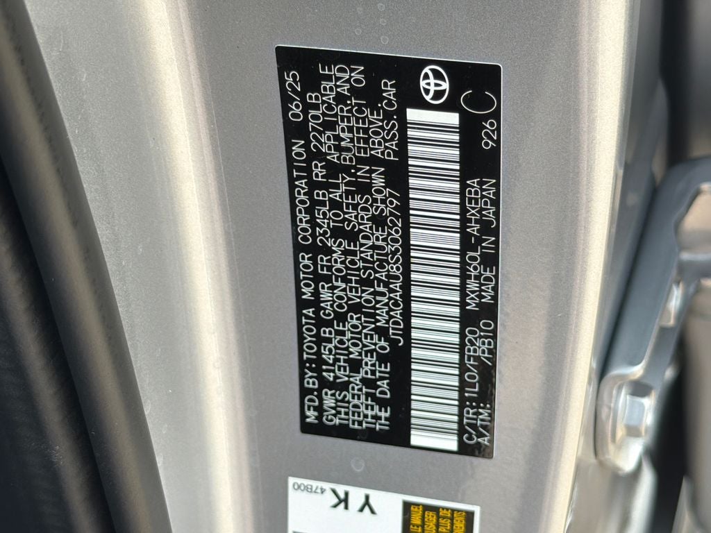 2025 Toyota Prius LE