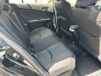 2022 Toyota Prius LE