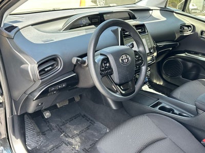 2022 Toyota Prius LE