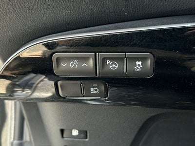 2022 Toyota Prius LE