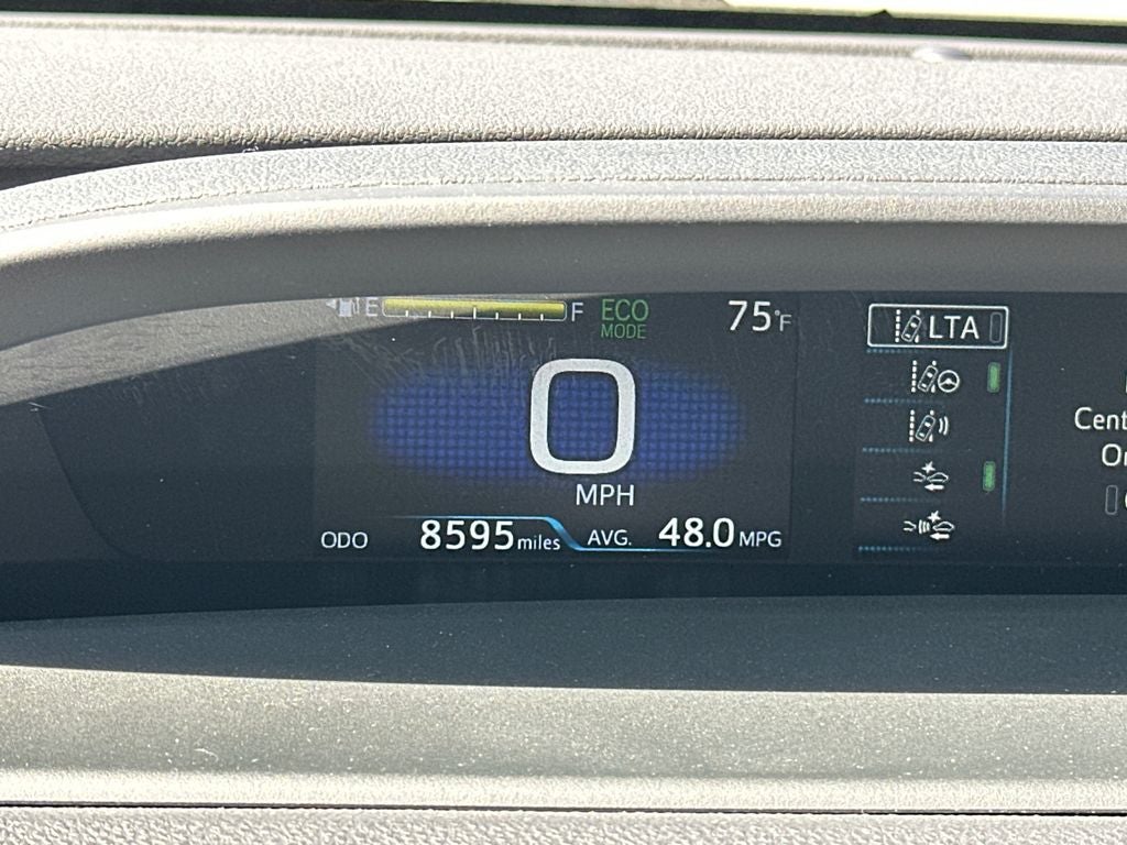 2022 Toyota Prius LE