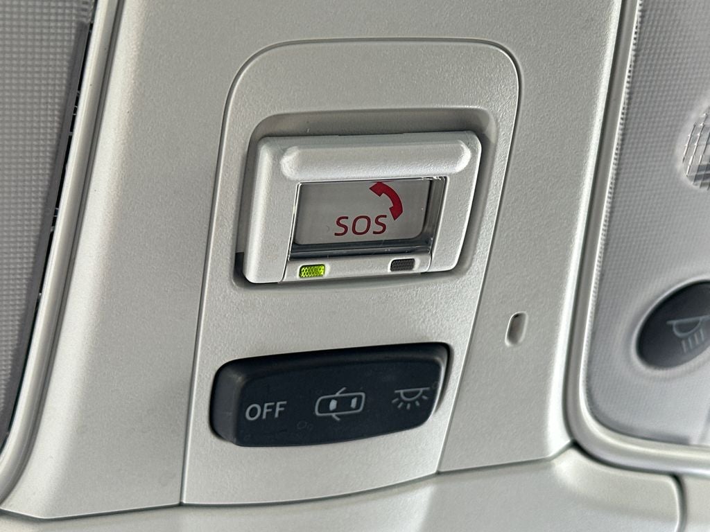 2022 Toyota Prius LE