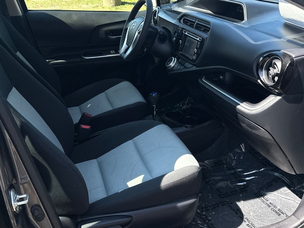 2015 Toyota Prius c Three