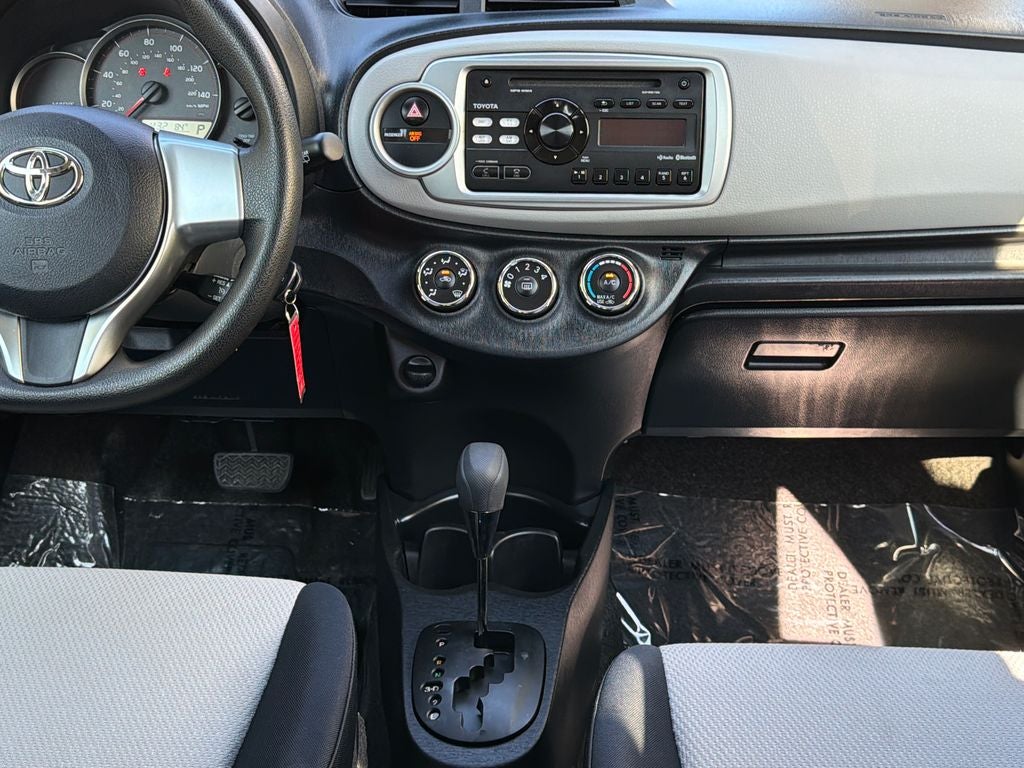 2012 Toyota Yaris LE