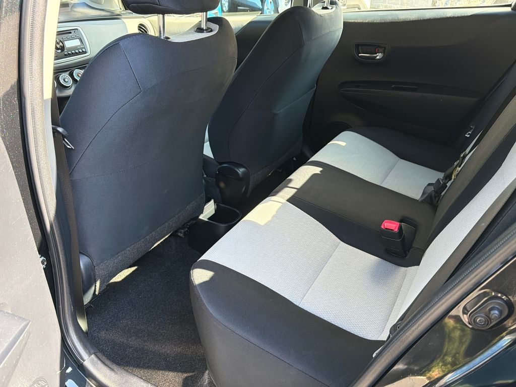 2012 Toyota Yaris LE