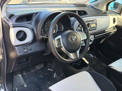 2012 Toyota Yaris LE