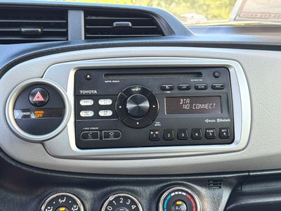2012 Toyota Yaris LE